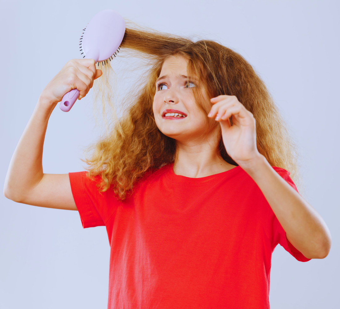 How to Tame Frizzy Hair and Define Your Curls: The Ultimate Guide